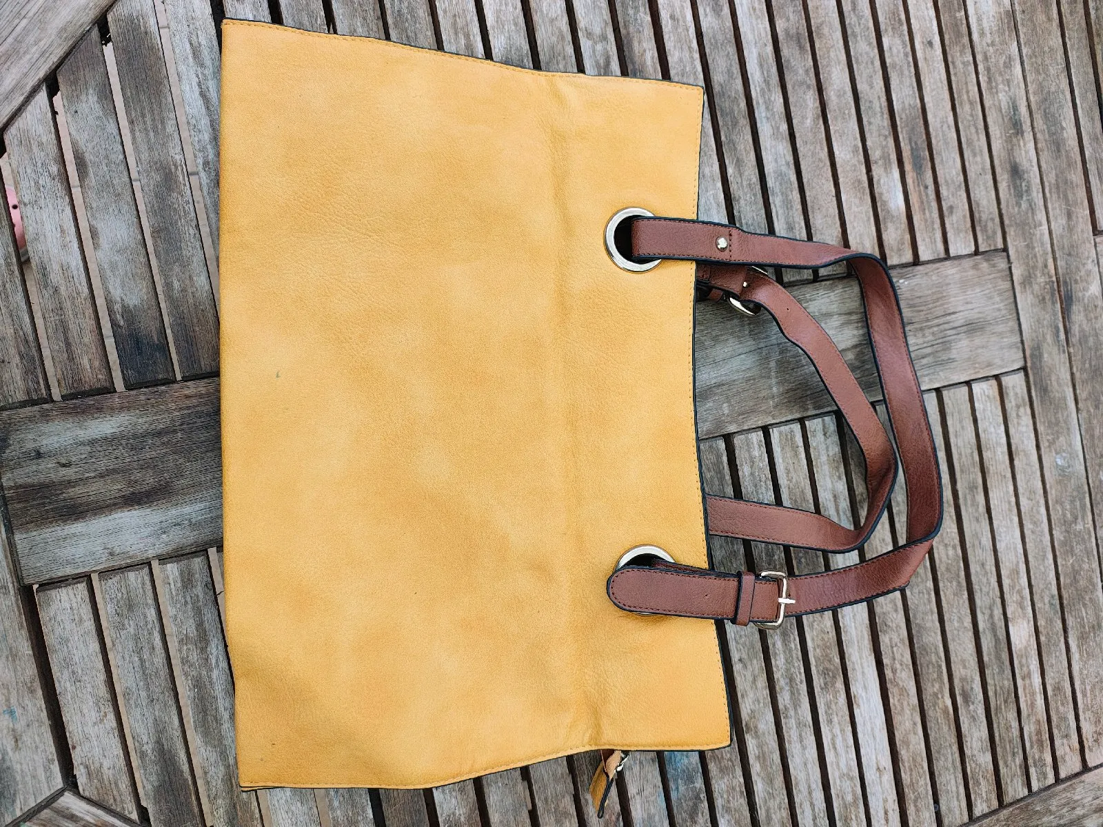 Cartera italiana