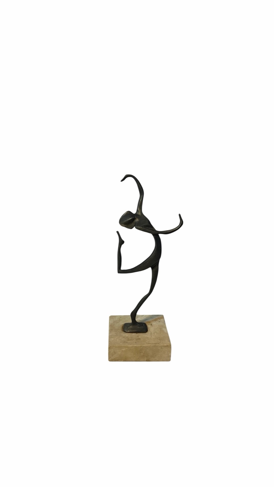 Escultura de Bailarina Minimalista