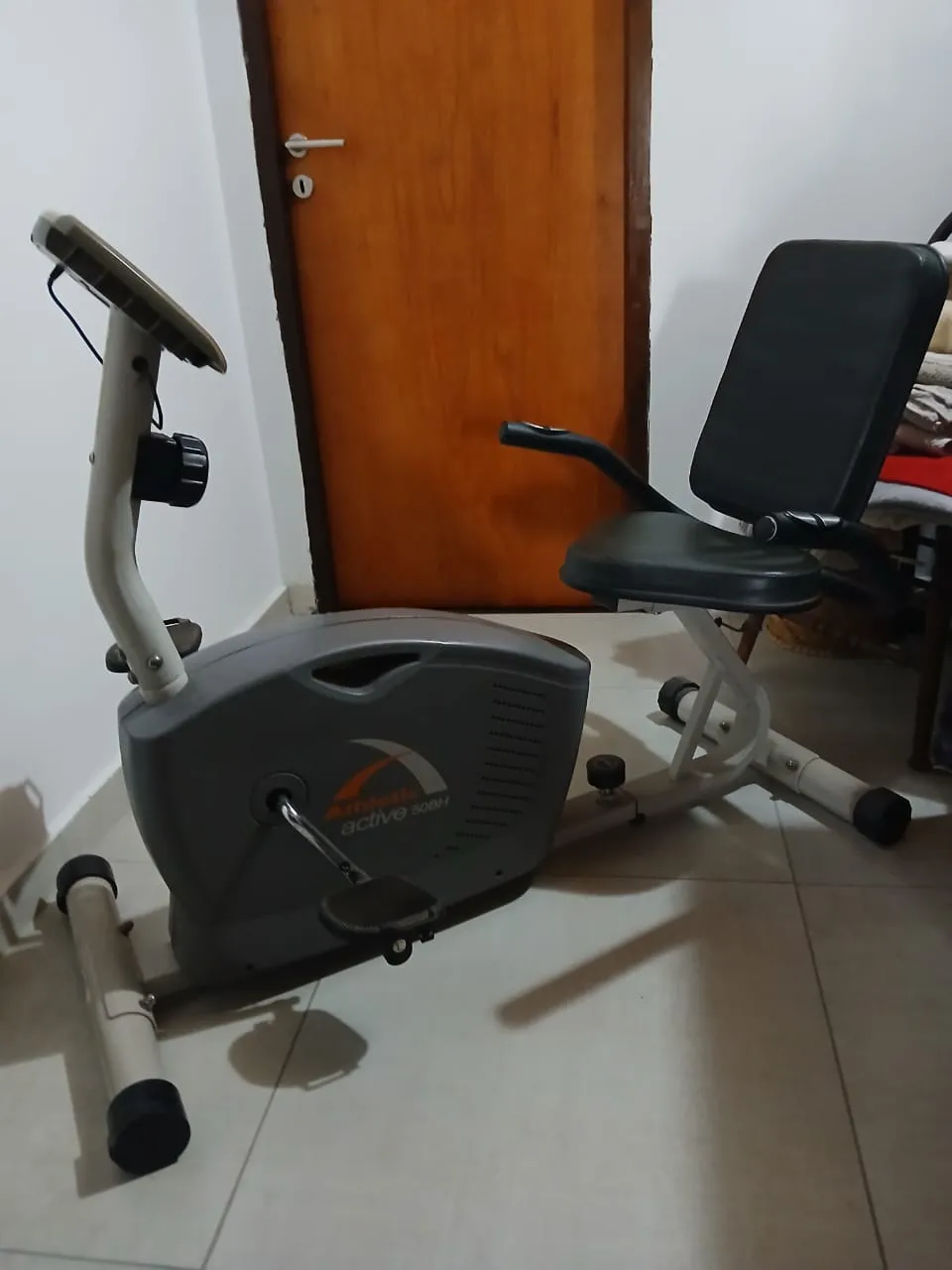 Bicicleta fija recumbent