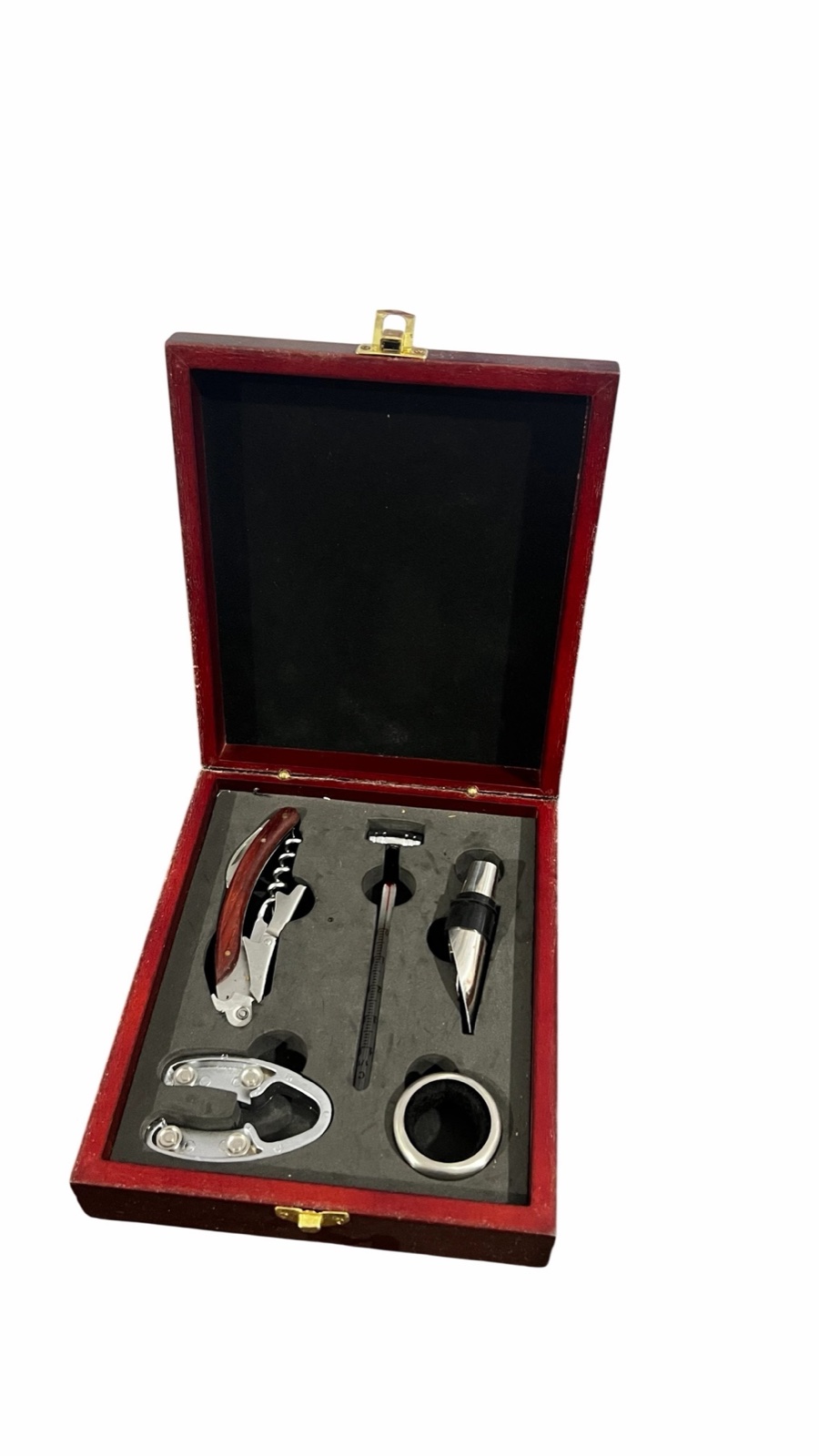 Set de accesorios para vino en caja de madera