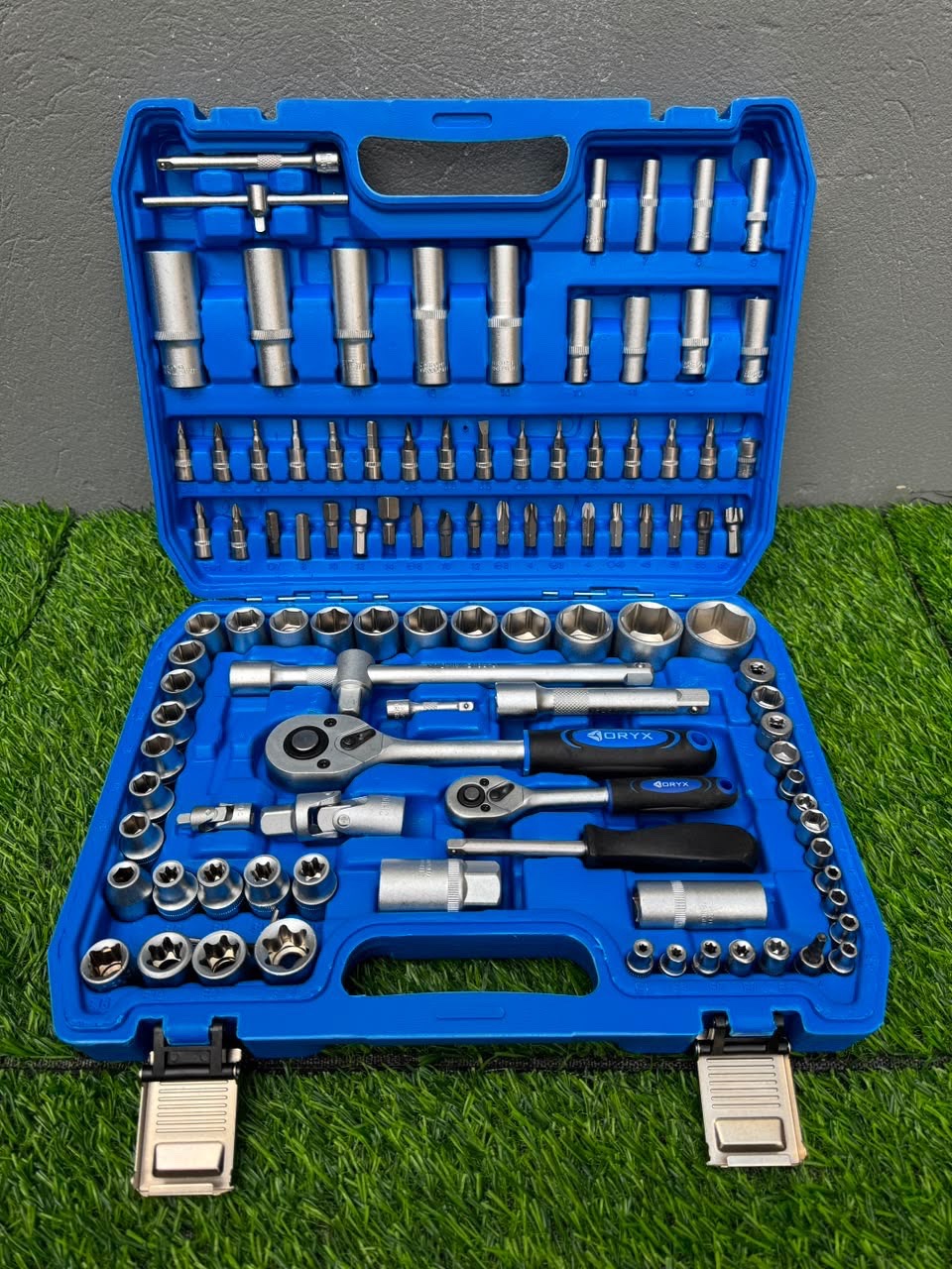 Set de llaves tubos ORYX de 108 piezas