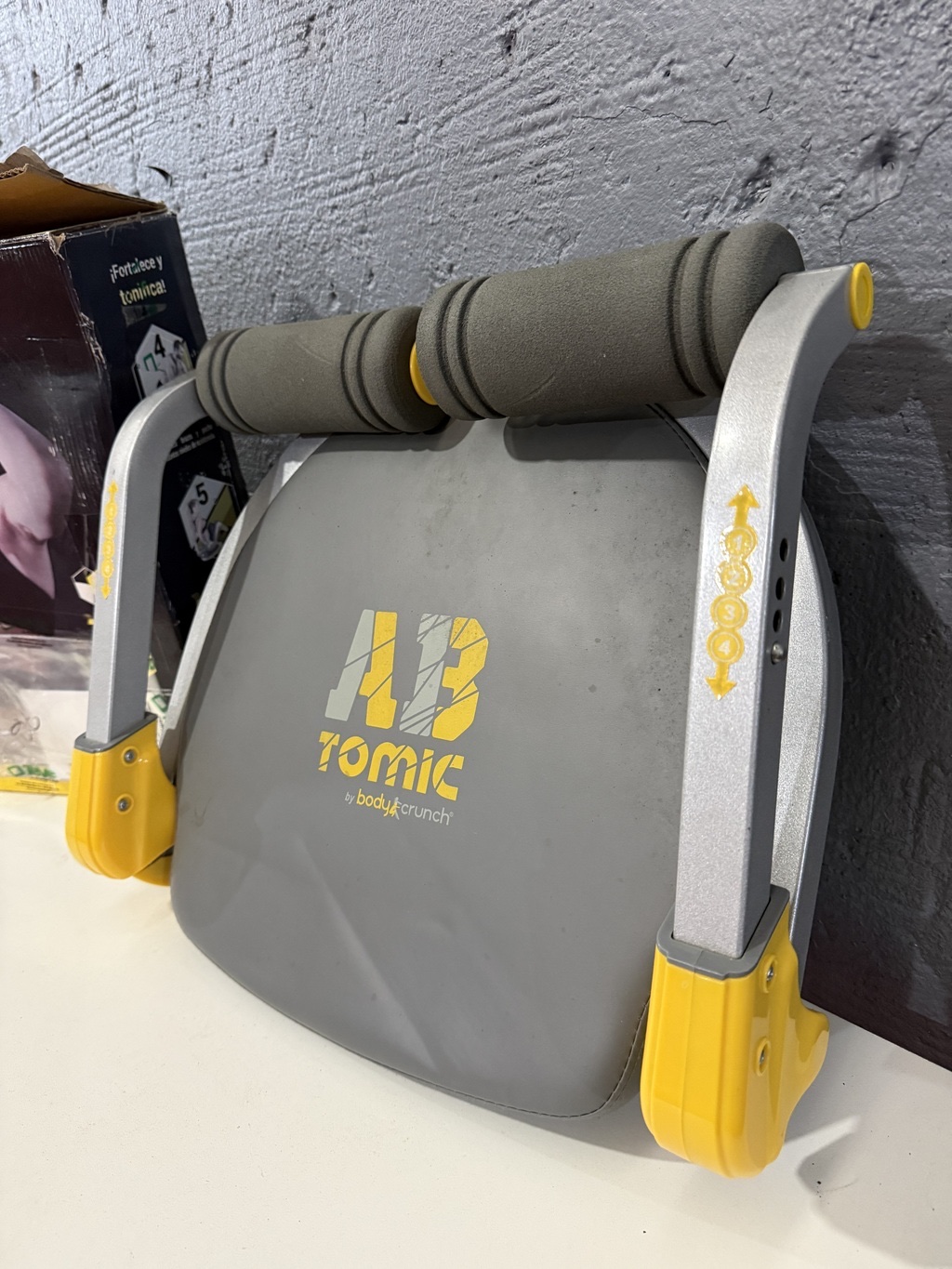 Equipo de entrenamiento abdominal AB Tomic