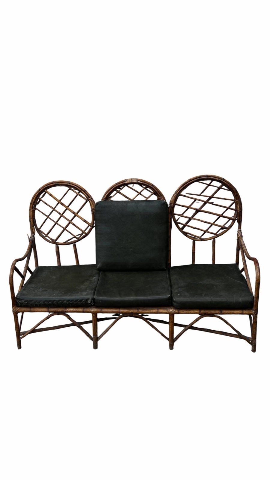 Sillón de mimbre para tres personas