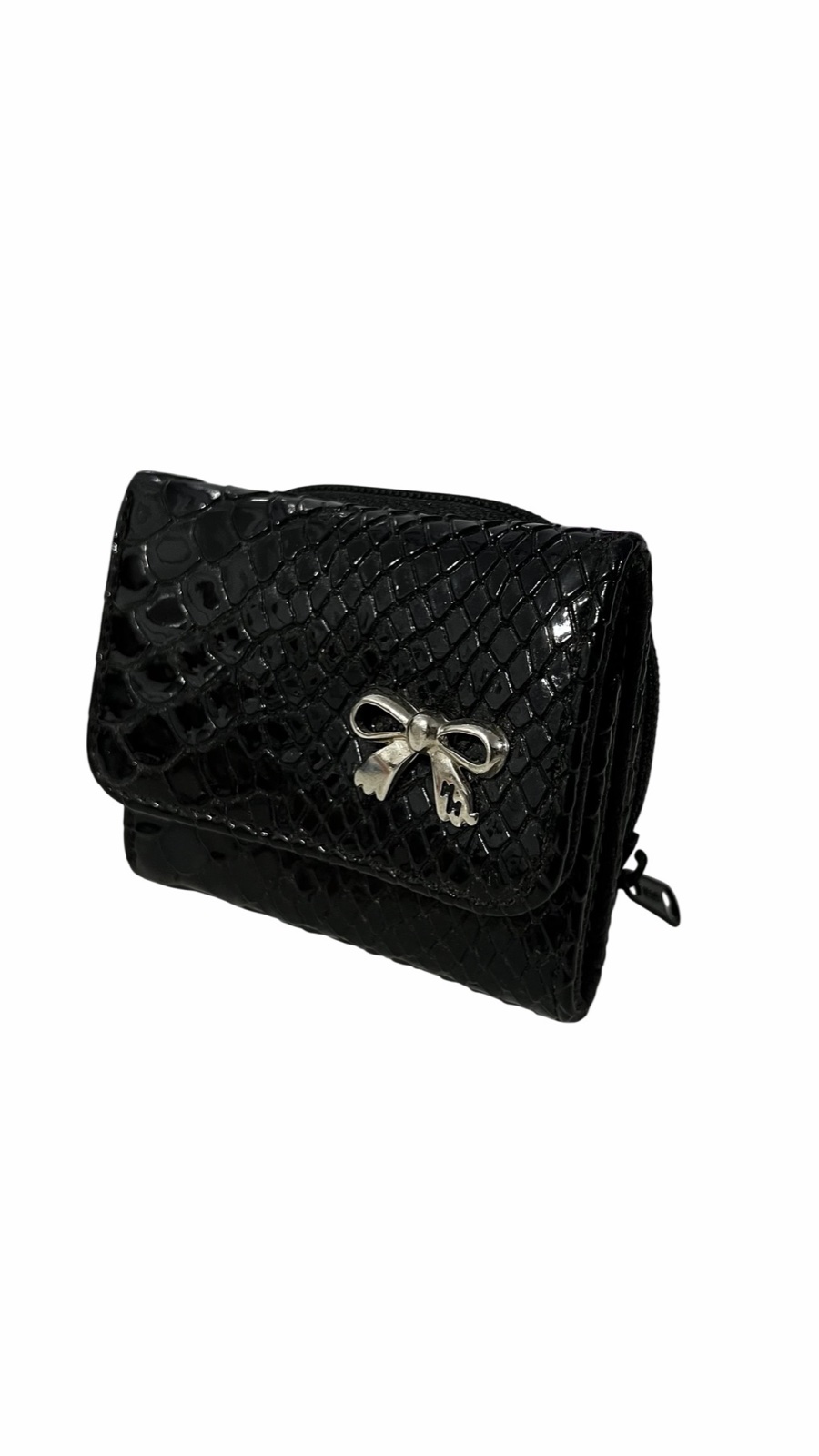 Billetera pequeña con textura y moño