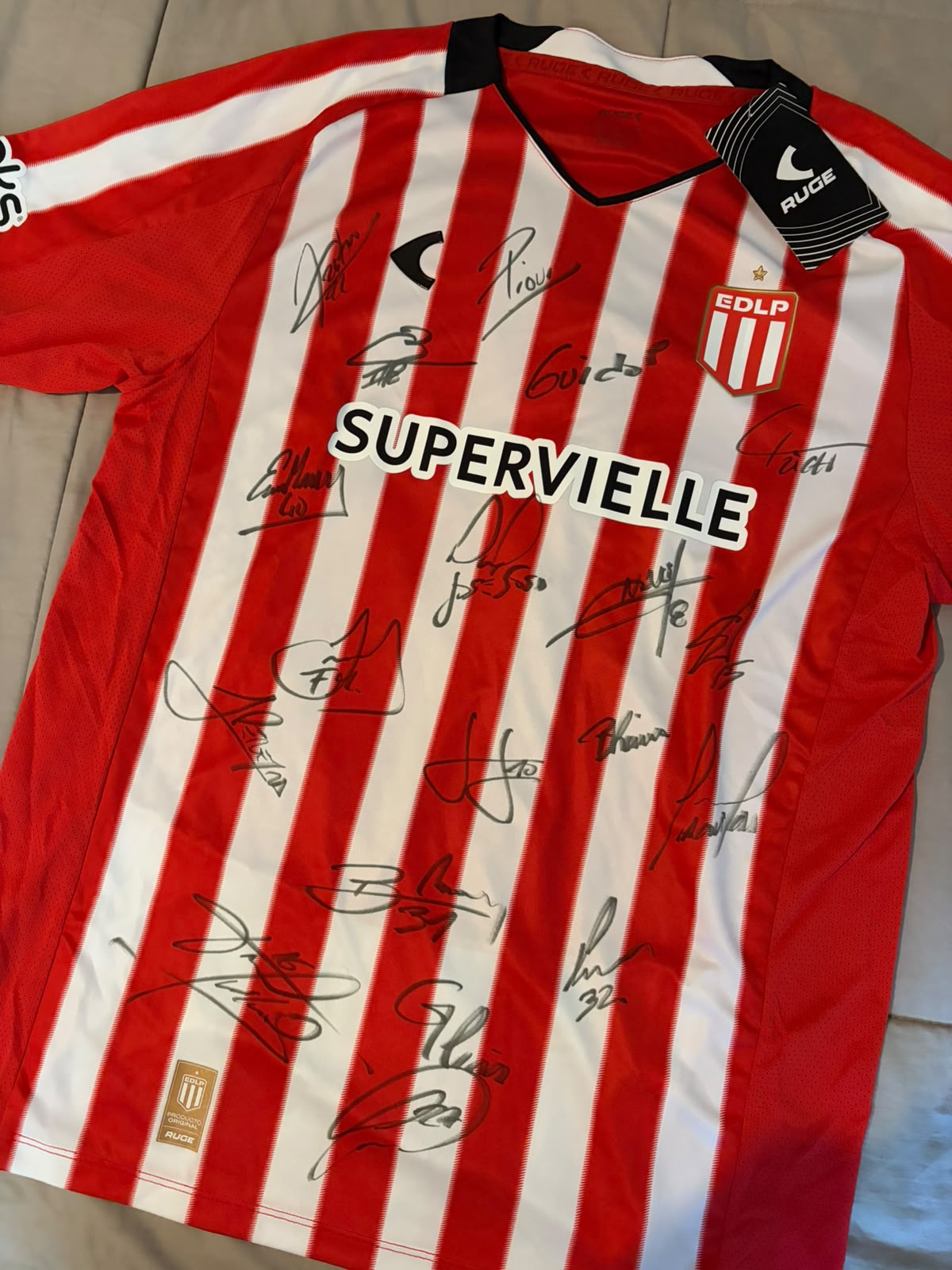 Camiseta Estudiantes firmada + entradas Q'Lokura