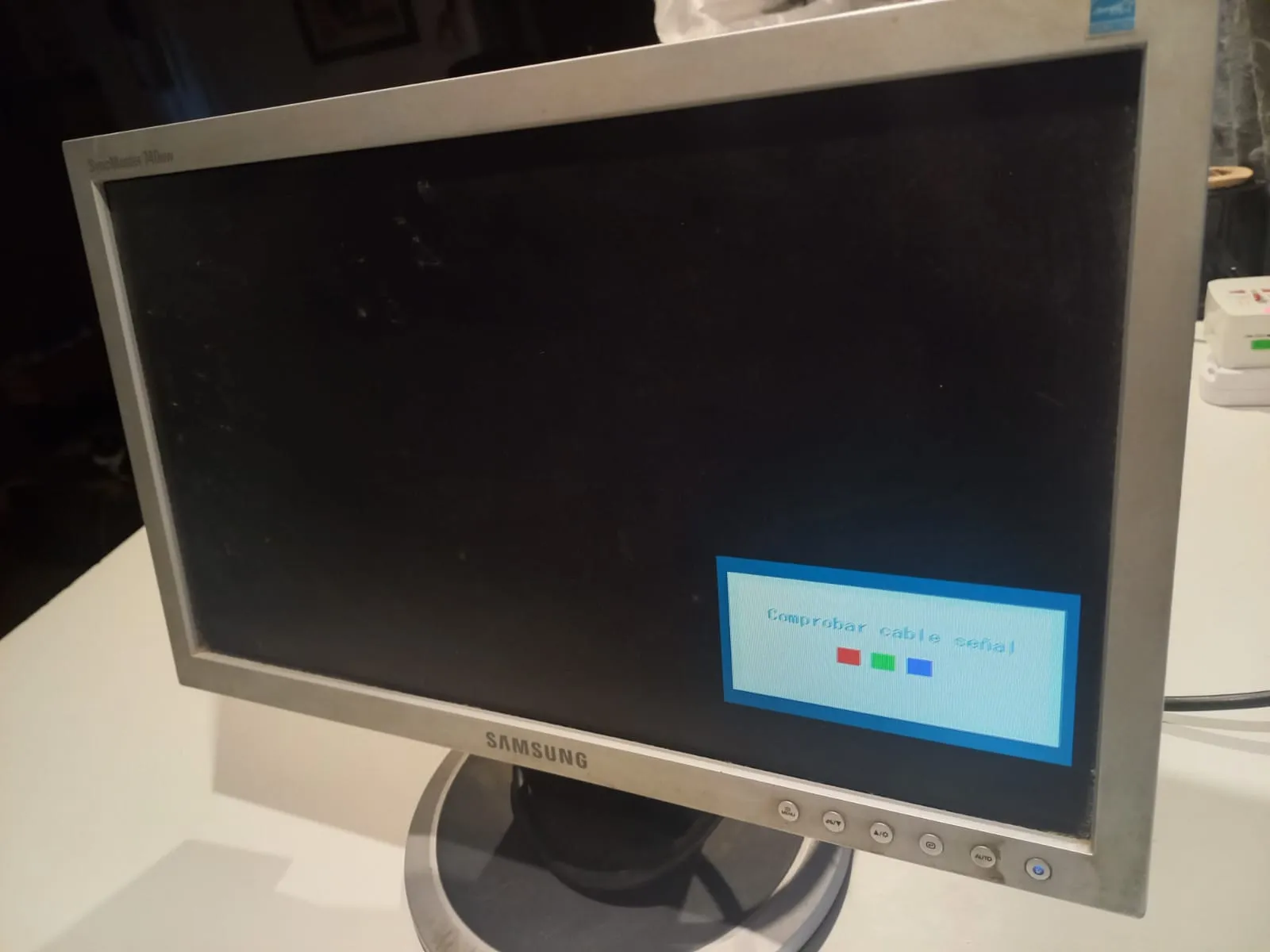 MONITOR SAMSUNG 17'' BUEN ESTADO