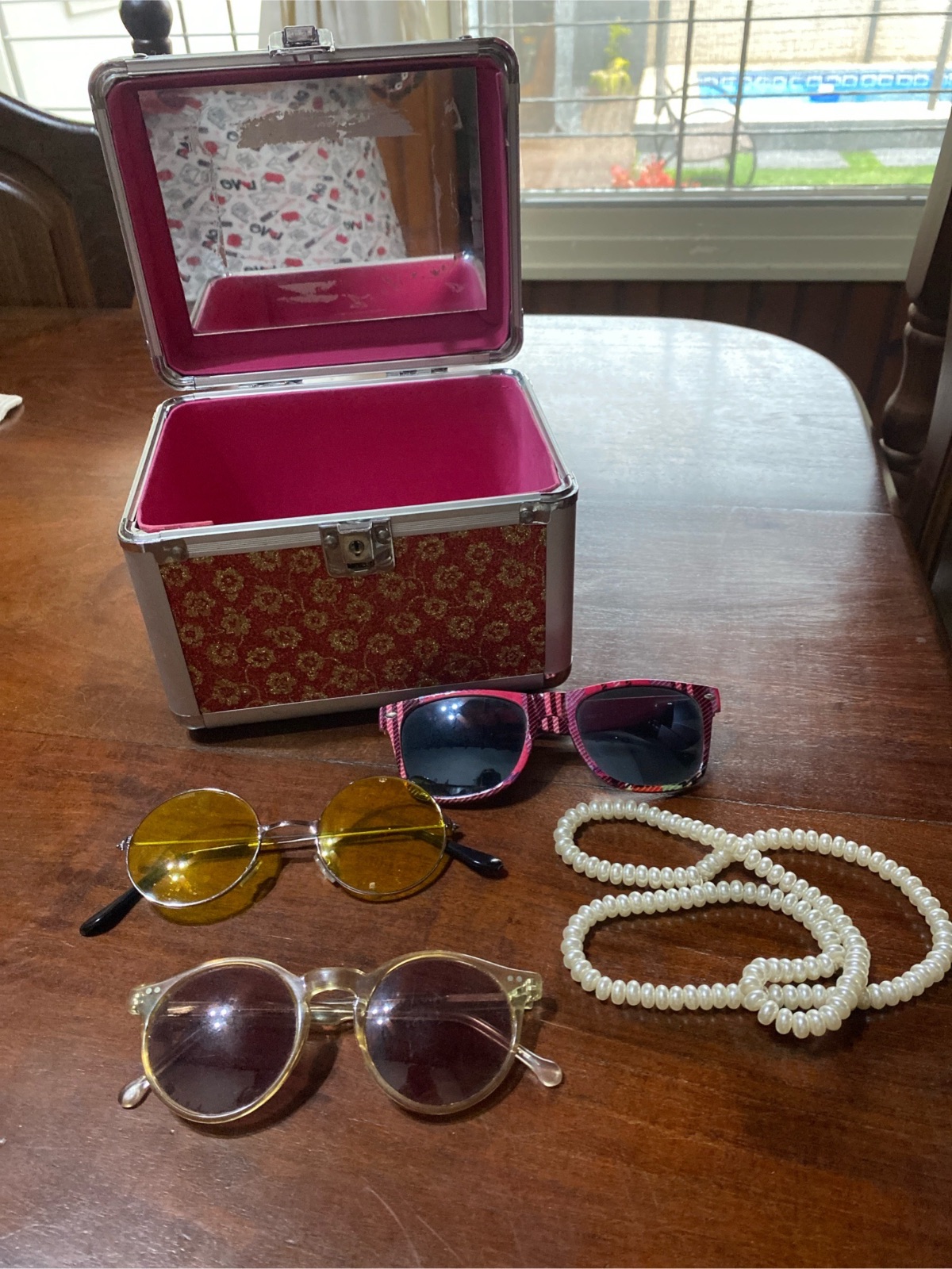 Alhajero y lentes