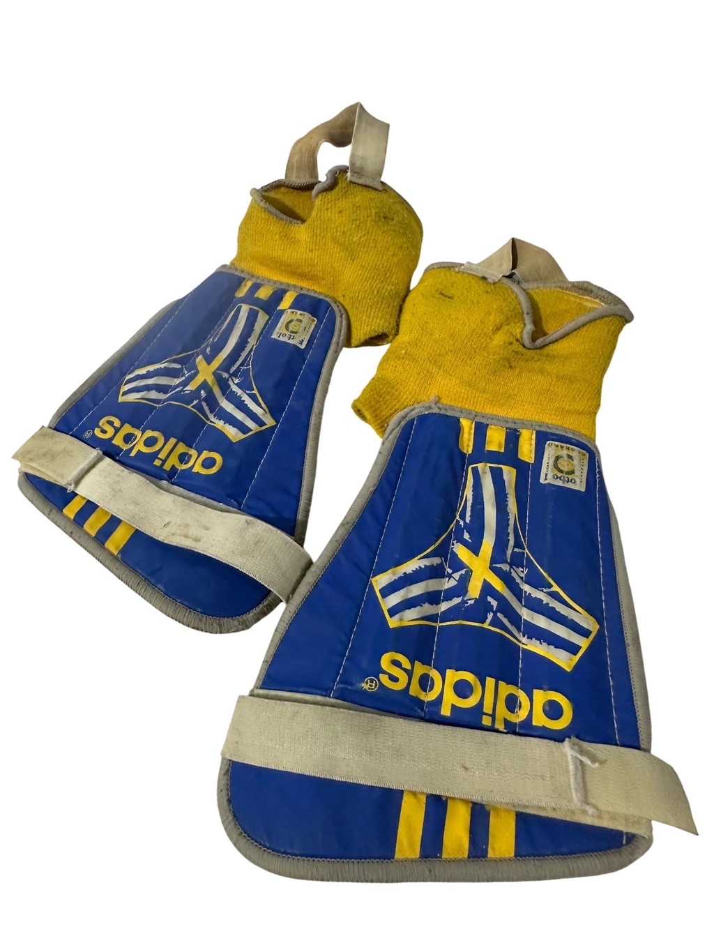 Canilleras Adidas con tobillera