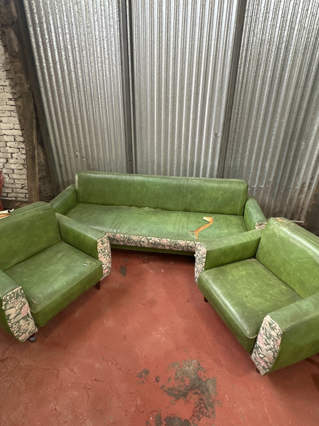 Juego de sillones con sillón cama vintage