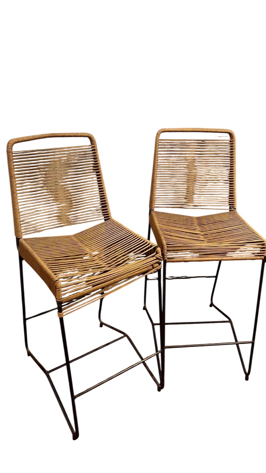 Sillas altas con estructura metálica