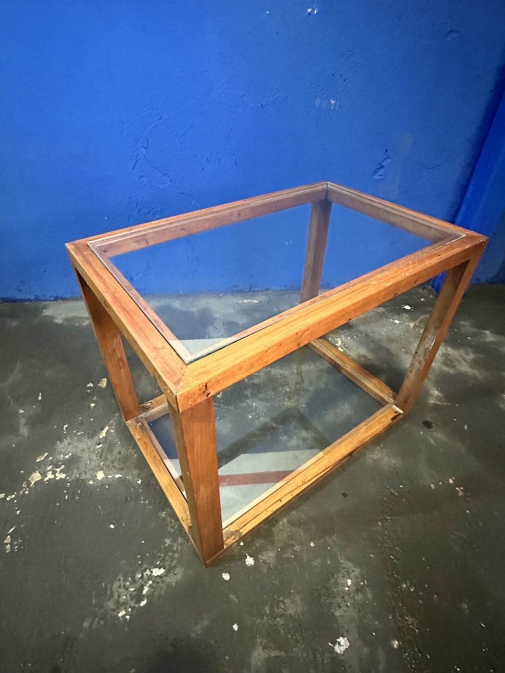 Mesa ratona con vidrio